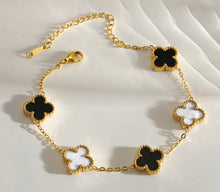 2) Brazalete trébol nacarado
