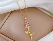 9) Collar Rose Elegance – Acero Inoxidable y Cobre