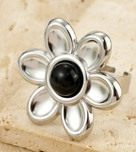 🌸 Anillo Flor de Piedras Naturales
