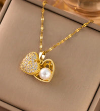 Cadena corazón perla o corazón blanco